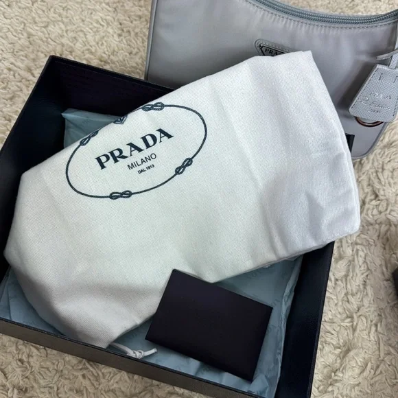 Prada Re-Edition 2000 Re-Nylon Mini Bag Cornflower Silver-tone - Picture 9 of 16